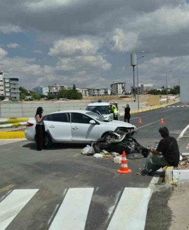 Adıyaman'da otomobil ile motosiklet çarpıştı, 1 yaralı