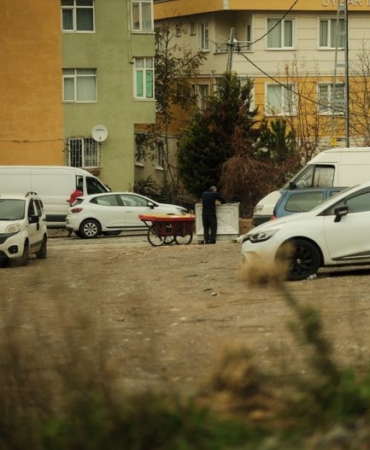 Afyonkarahisar'da otomobil ve hafif ticari araç çarpıştı, 8 yaralı