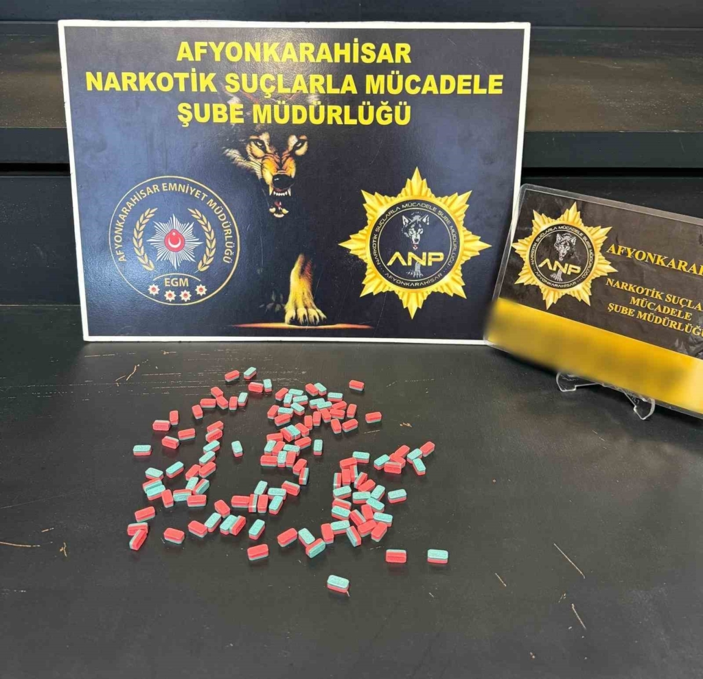 Afyonkarahisar'da uyuşturucu hapla yakalanan kişi tutuklandı
