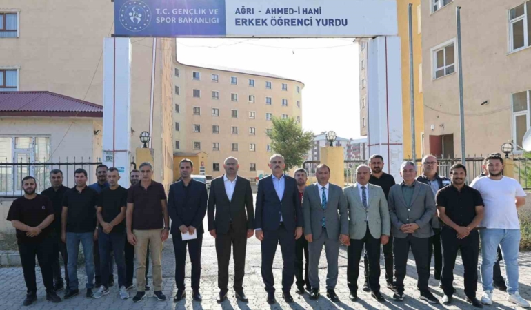 Ağrı Valisi Bozkurt KYK yurtlarındaki çalışmaları inceledi