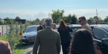 Aile Bakanı Göktaş, Düzce'de Yaban Mersini Bahçesini Ziyaret Etti