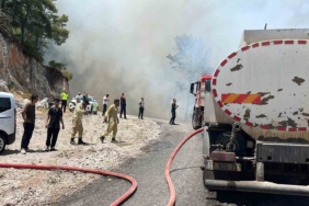 Alanya'da orman yangınına havadan ve karadan müdahale