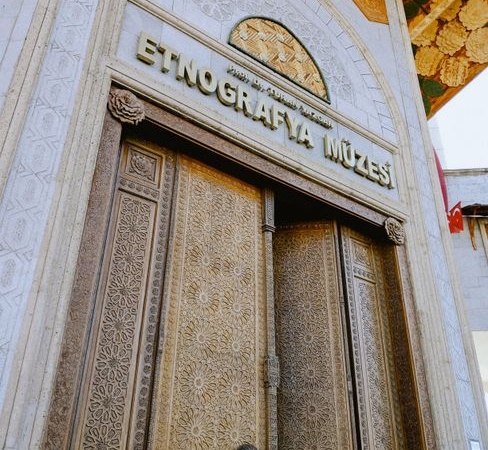 Ankara Etnografya Müzesi'nde Takı Sanatının 12 Bin Yıllık Öyküsü Sergisi