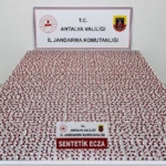 Antalya'da 15 bin 184 uyuşturucu hap ve ruhsatsız tabanca ele geçirildi
