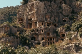 Antalya'da Seleukea Antik Kenti yakınında zeytinlikte yangın