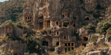 Antalya'da Seleukea Antik Kenti yakınında zeytinlikte yangın