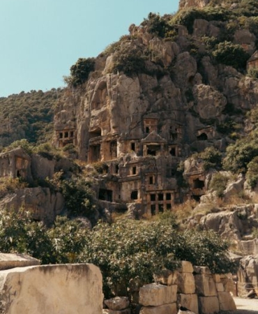 Antalya'da Seleukea Antik Kenti yakınında zeytinlikte yangın