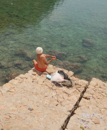 Antalya'da amatör balıkçıdan 20 kilogramlık kuzu balığı