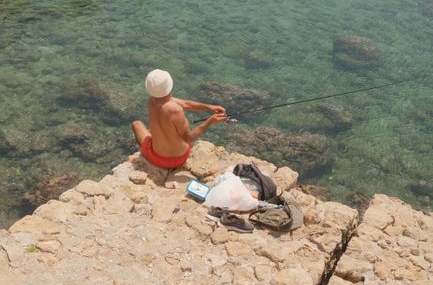 Antalya'da amatör balıkçıdan 20 kilogramlık kuzu balığı