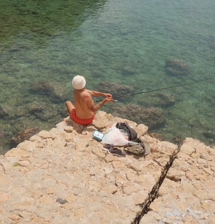 Antalya'da amatör balıkçıdan 20 kilogramlık kuzu balığı