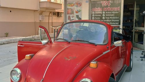 Antalya'da iki otomobil çarpıştı, 2 yaralı
