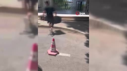 Antalya'da işletme sahibi, ceza nedeniyle ses sistemini yaktı