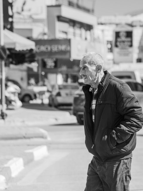 Antalya'da karşı şeride geçen otomobil kazası: 4 yaralı