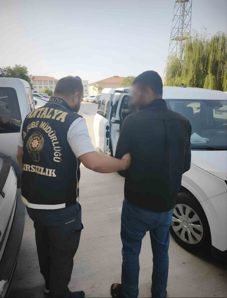 Antalya'da son bir haftada 275 kişi tutuklandı
