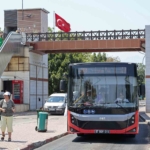 Antalya'da toplu taşıma araçları durakta yolcu almadan geçemeyecek