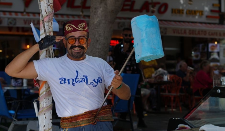 Antalya'da yazın serinletici lezzeti: Karlama