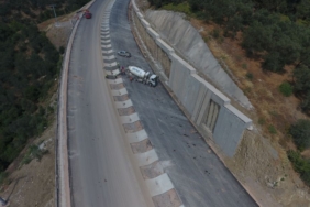 Bağcılar'da hafriyat kamyonu motosikletliye çarptı, hayatını kaybetti