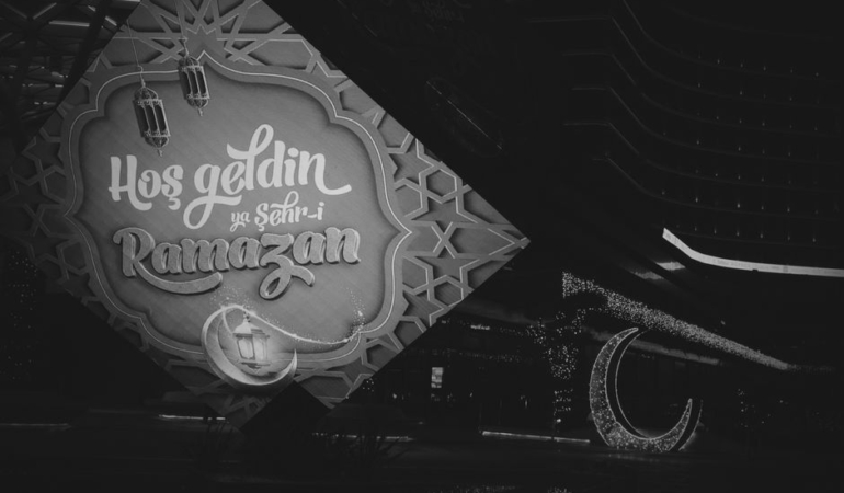 Bakan Tekin, Ramazan etkinlikleri nedeniyle eleştirildi