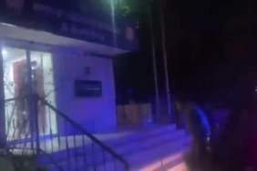 Bakırköy'de uygunsuz davranış sergileyen 2 kişi gözaltına alındı