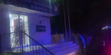 Bakırköy'de uygunsuz davranış sergileyen 2 kişi gözaltına alındı