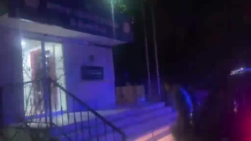 Bakırköy'de uygunsuz davranış sergileyen 2 kişi gözaltına alındı