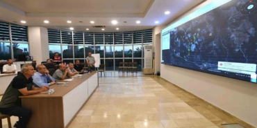 Balıkesir Sındırgı'daki orman yangınına müdahale devam ediyor