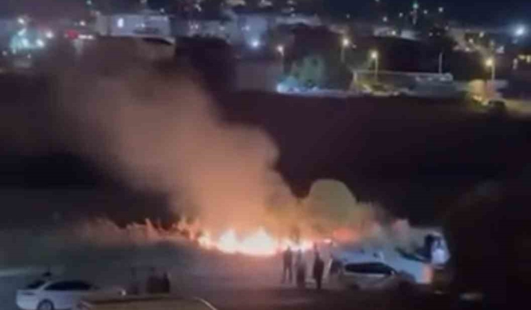 Balıkesir'de düğün havai fişekleri yangın çıkardı