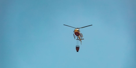 Balıkesir'deki yangına 6 uçak ve 6 helikopterle müdahale
