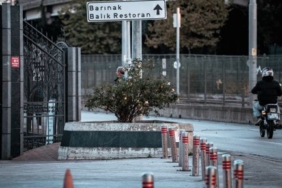 Bandırma'da ters yönde giden otobüs motosikletle çarpıştı