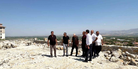 Başkan Ulutaş, Akçadağ'daki Mahalle İhtiyaçlarını İnceledi