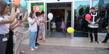 Berra Akarsu doğum gününde lösemiyi yendi