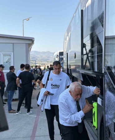 Beşiktaş, Alanya maçı için Antalya'ya geldi