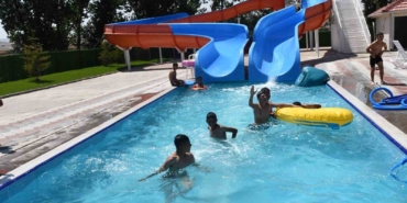 Beylikova'da aquapark ve yüzme havuzları yeniden açıldı