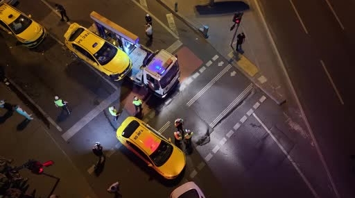 Beyoğlu'nda 8 araçla zincirleme kaza: 5 yaralı