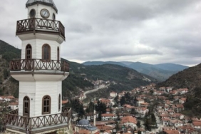 Bilecik İl Başkanı Yıldırım, köylerde vatandaşlarla bir araya geldi