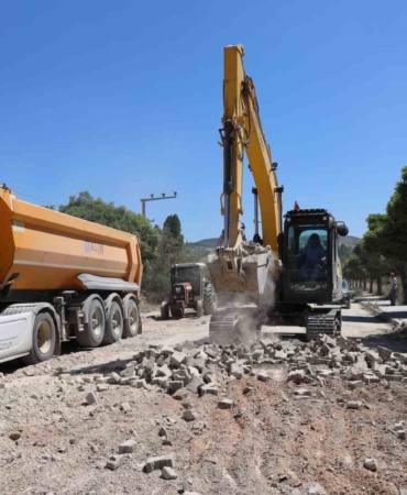 Bilecik'te Sıcak Asfalt Çalışmaları Başladı