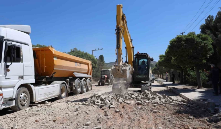 Bilecik'te Sıcak Asfalt Çalışmaları Başladı