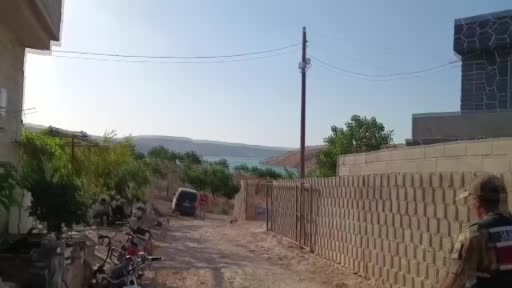 Birecik'te fotoğraf çekerken Fırat Nehri'ne düşen genç kız boğuldu