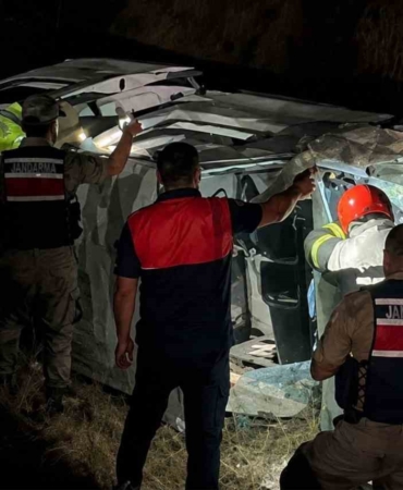 Bitlis'te trafik kazasında 4 kişi yaralandı
