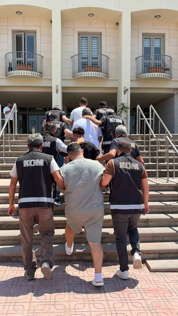 Bodrum'da suç örgütüne yönelik operasyonda 5 kişi gözaltına alındı