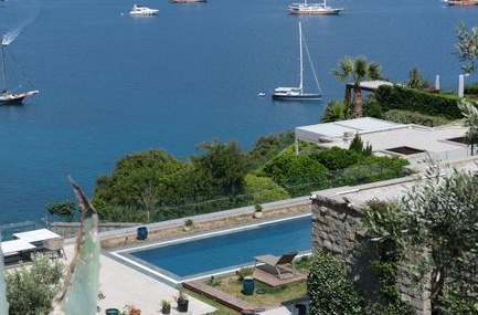 Bodrum'da uyuşturucu şüphelileri dronla yakalandı