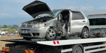 Bolu'da hafif ticari araç ile otomobil çarpıştı, 6 yaralı