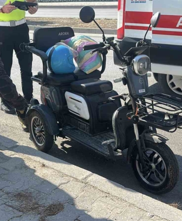 Burdur'da 3 tekerlekli motosiklet kazasında sürücü yaralandı