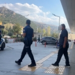 Burdur'da araç parkı kavgasında baba-oğul bıçaklandı