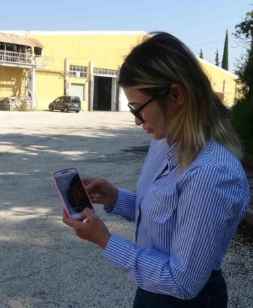 Burdur'da kadının duyarlılığı yavru kediyi kurtardı