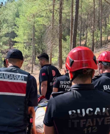 Burdur'da kayalıklardan düşen vatandaş hastaneye kaldırıldı