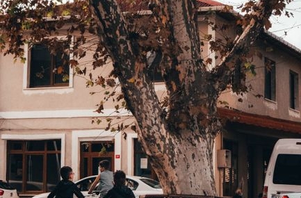 Burdur'da otomobil bisikletle çarpıştı, 2 çocuk yaralandı
