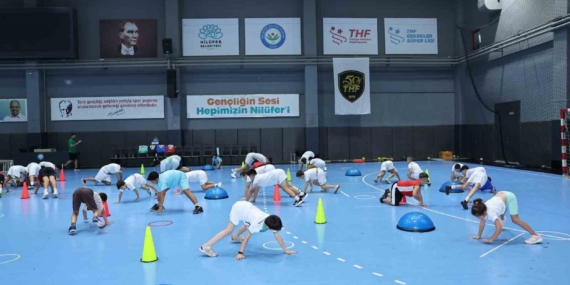 Bursa'da Hentbol Akademisi açıldı