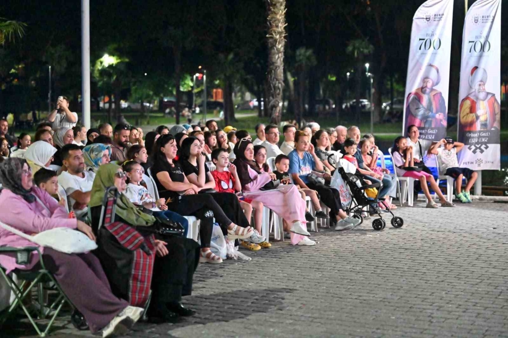 Bursa'da Kültürpark'ta Yeşilçam Sinema Akşamları Devam Ediyor
