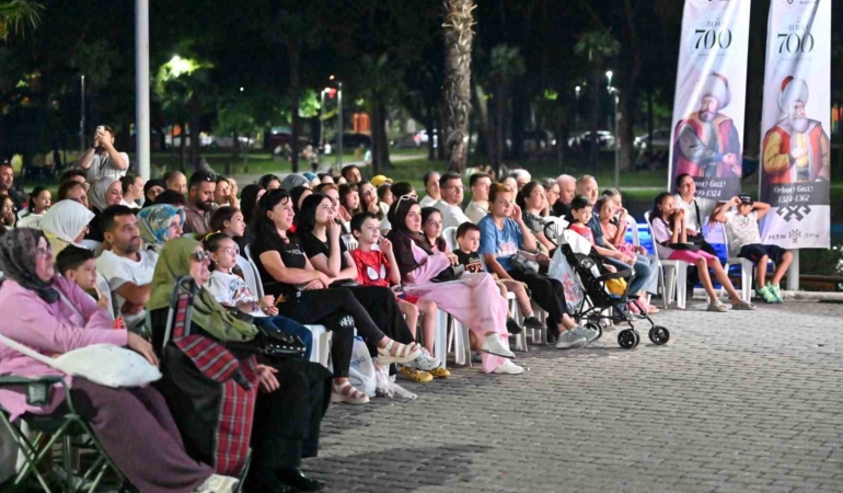 Bursa'da Kültürpark'ta Yeşilçam Sinema Akşamları Devam Ediyor